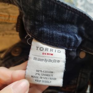 Torrid size 14R jeans